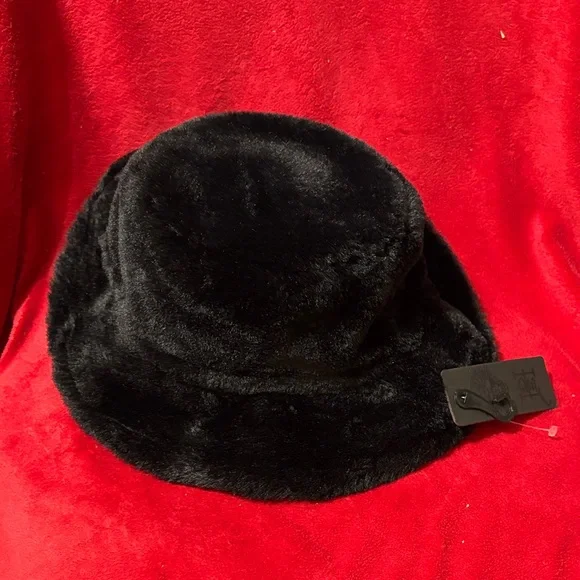 Ed Hardy Black Faux Fur Hat with Embroidery Art NWT - Picture 7 of 10